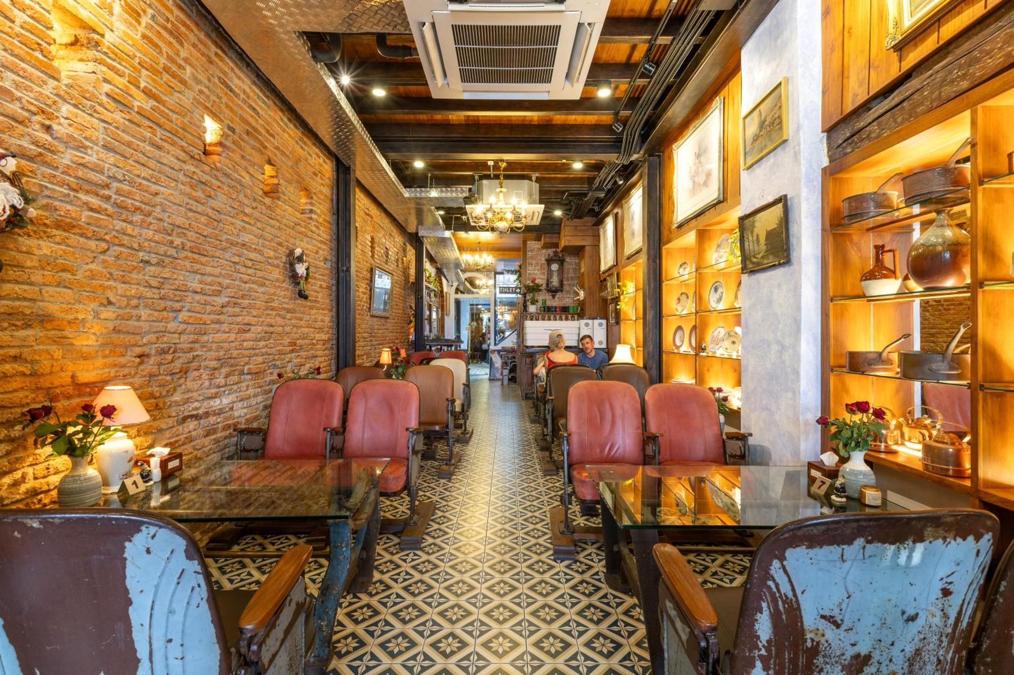 Hotel Twelve 8 Boutique House