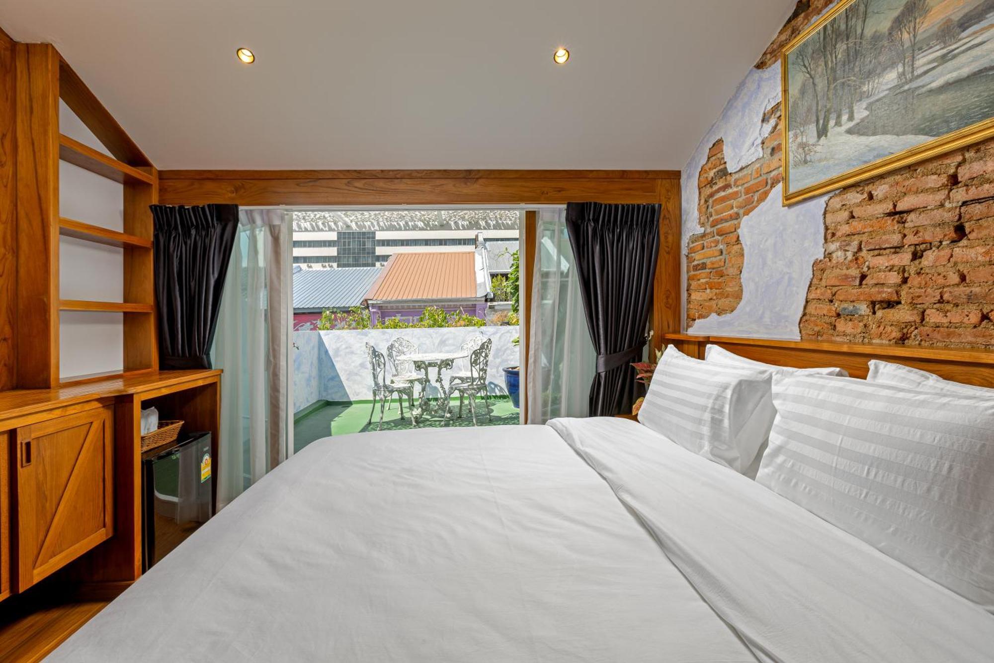 Twelve 8 Boutique House 3*