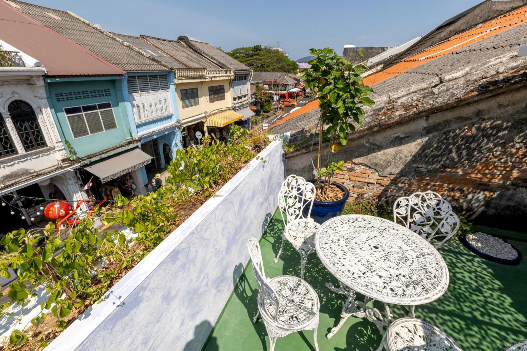 Twelve 8 Boutique House Phuket