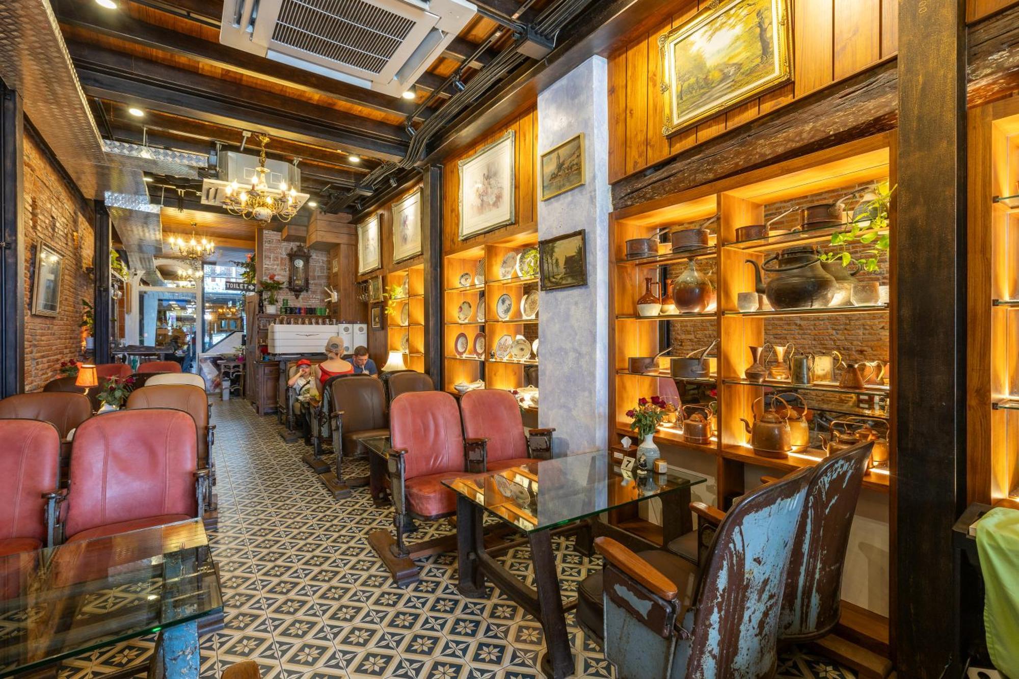 Twelve 8 Boutique House Hotel