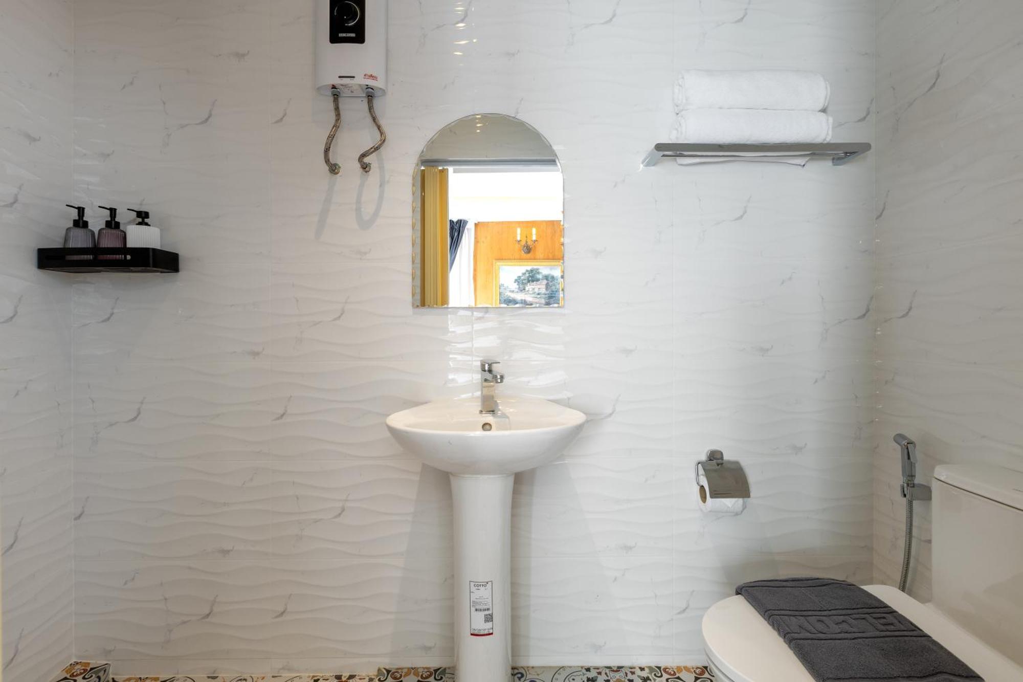 Twelve 8 Boutique House Hotel Phuket