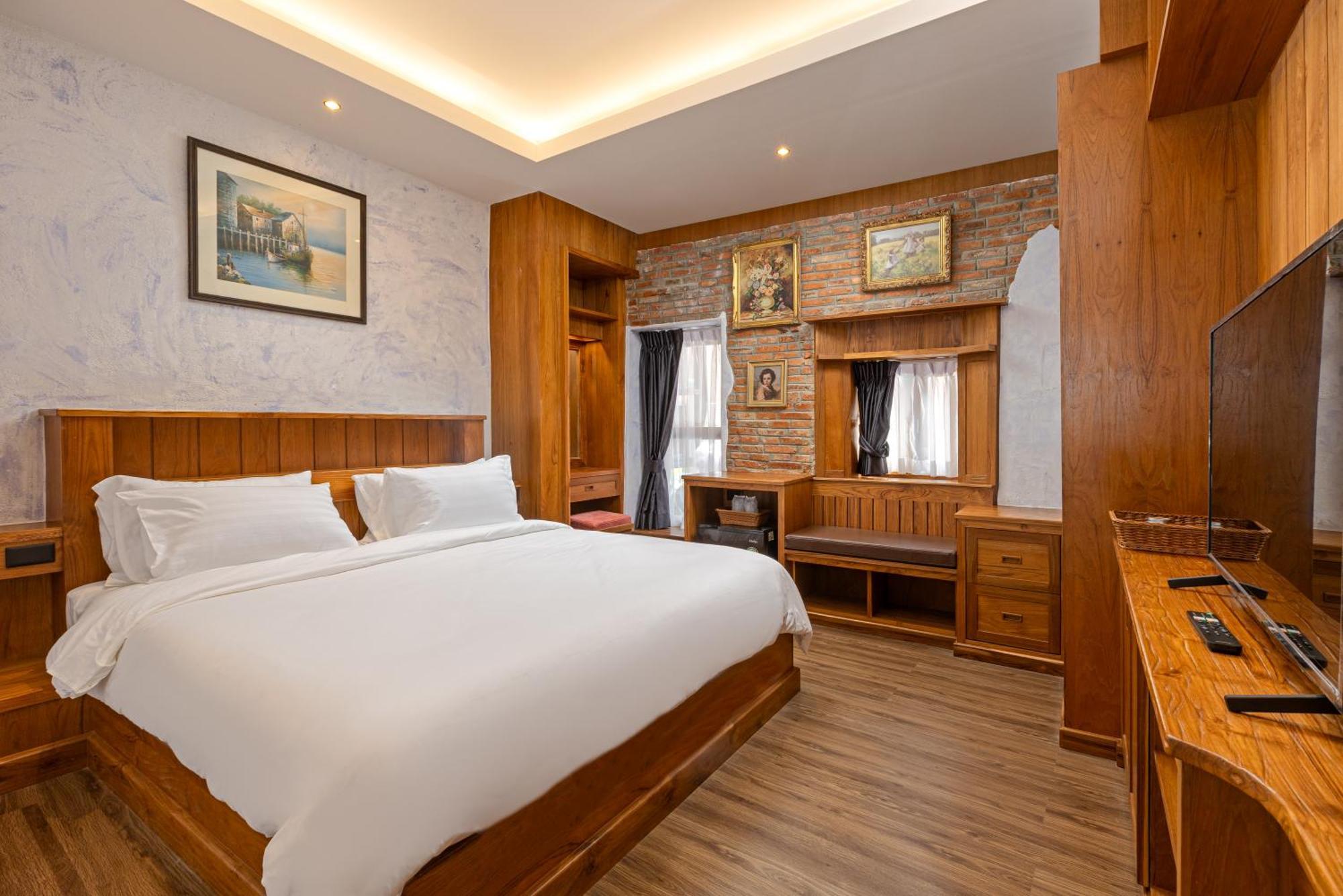 Hotel Twelve 8 Boutique House Phuket
