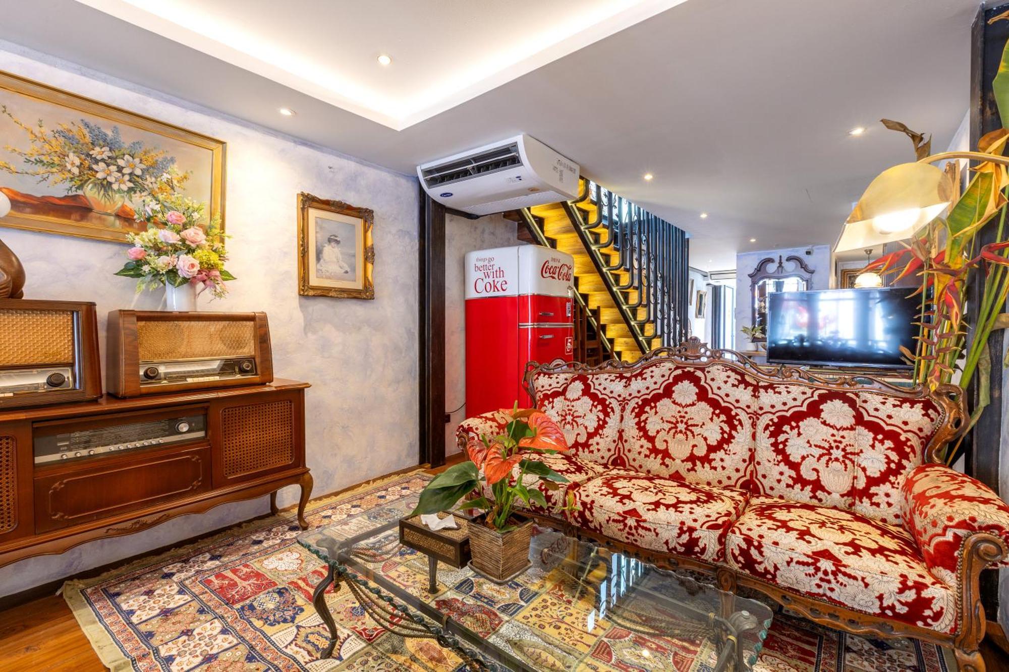 Twelve 8 Boutique House Hotel